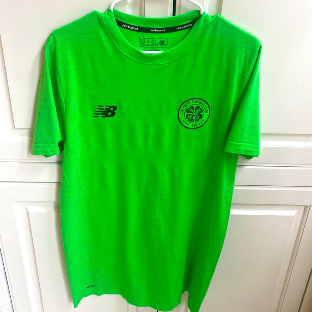Like New- Authentic Men’s Celtic Jersey- XL
